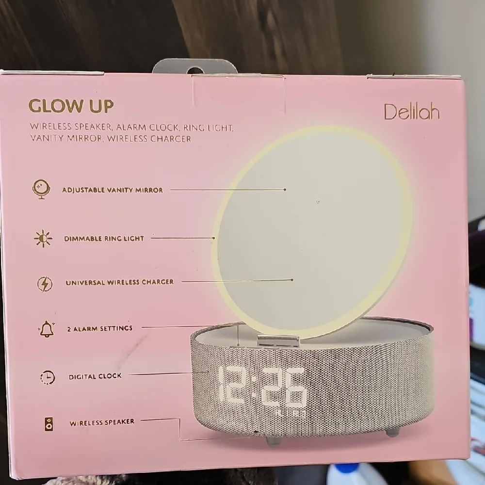 Elila Glow Up Wireless Charger - Silver